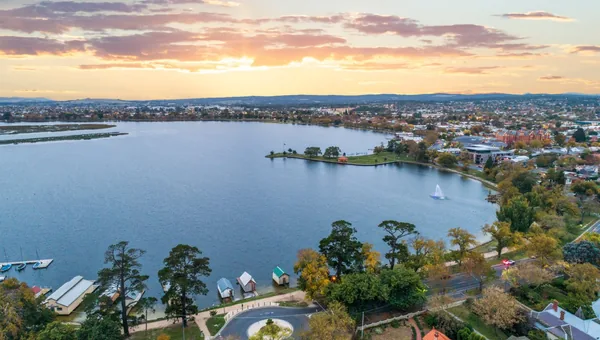 Wendouree, VIC 3355 property investment analysis